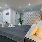 Apartamento Hannibal - Design Studio-apartment Tulpe 9, Parkplatz, Kueche, Highspeed-wlan