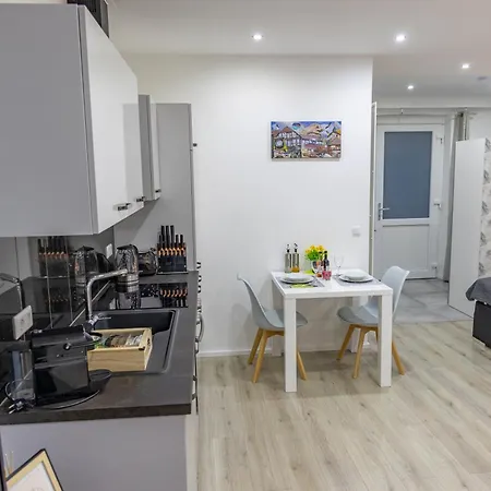 아파트 Hannibal - Design Studio-apartment Tulpe 9, Parkplatz, Kueche, Highspeed-wlan *